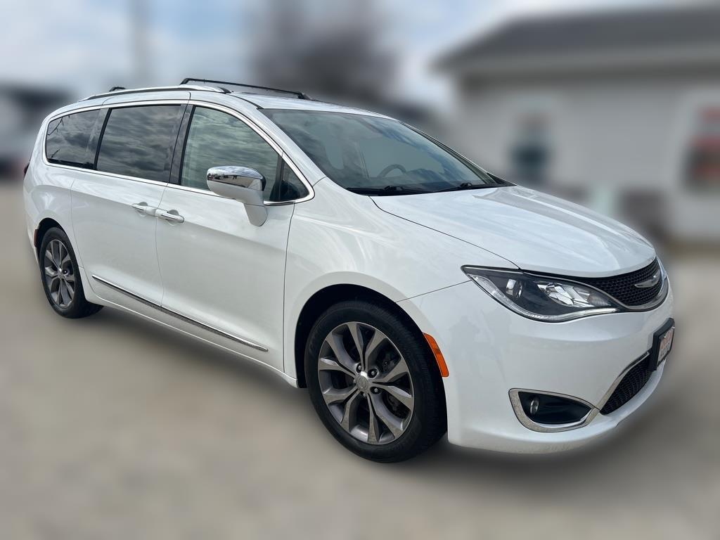 2018 Chrysler Pacifica Limited FWD