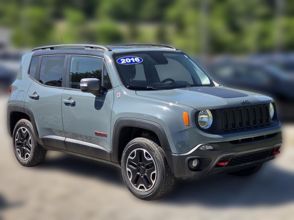 2016 Jeep Renegade 4WD 4dr Trailhawk