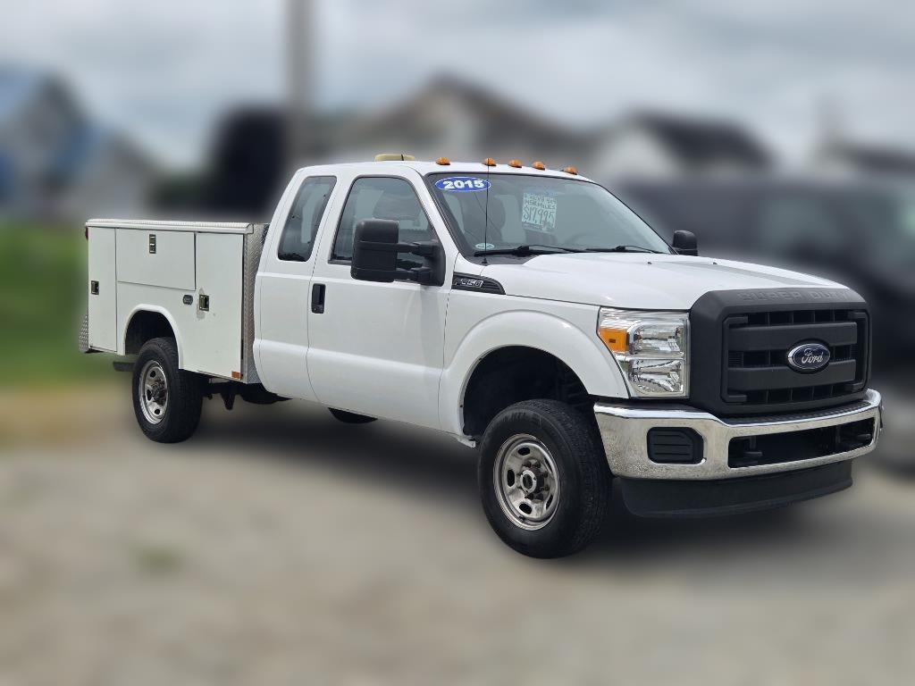 2015 Ford Super Duty F-350 SRW 4WD SuperCab 158" XL Utility Truck