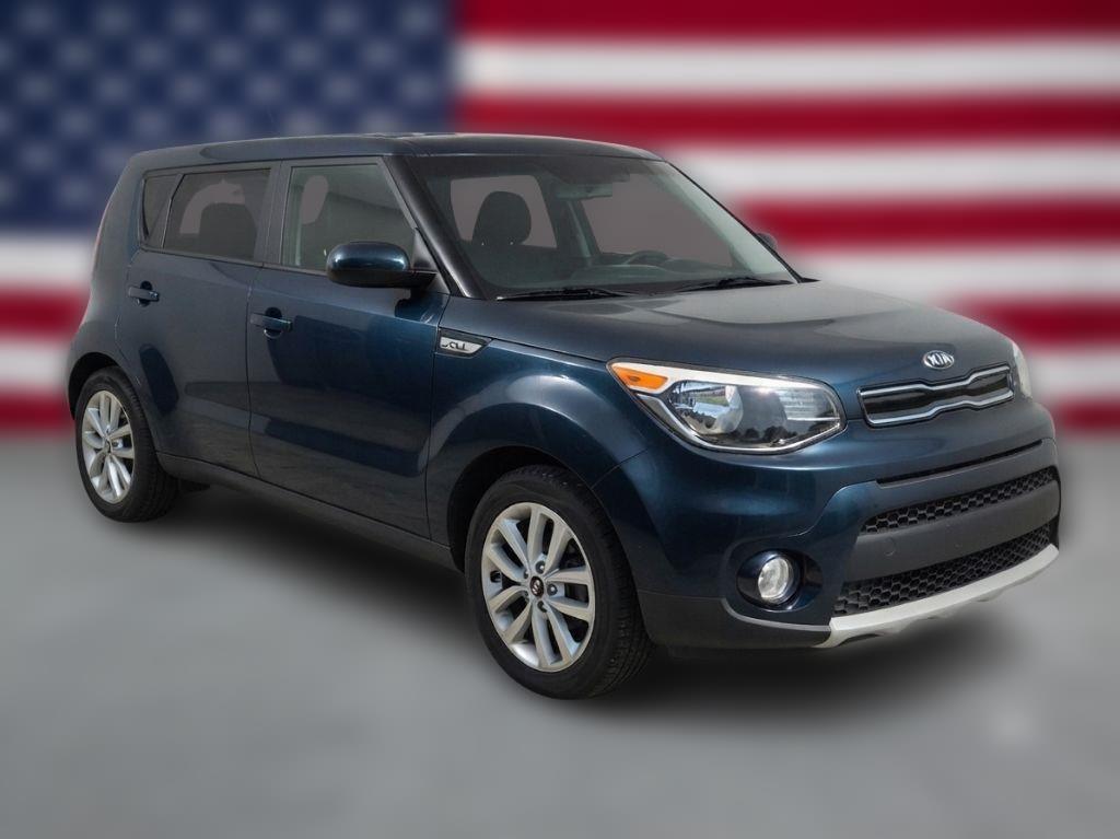 2019 Kia Soul + Auto