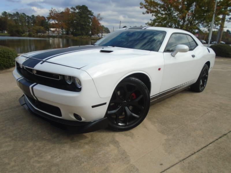 2015 Dodge Challenger SXT Plus