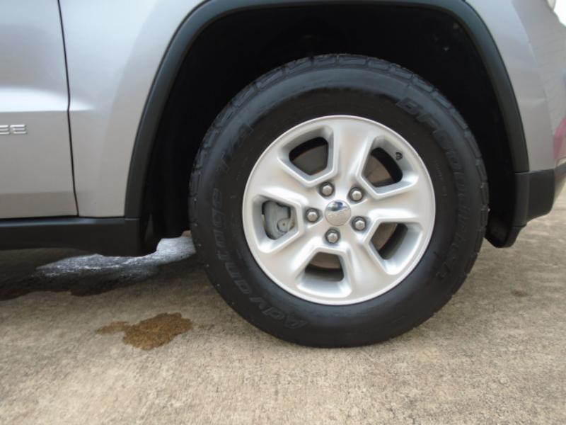 Jeep Grand Cherokee Laredo 2WD 2014