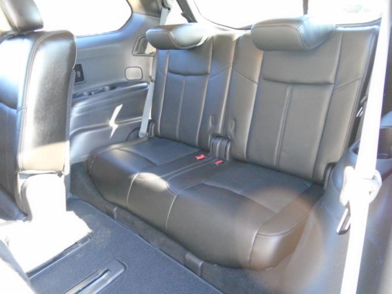 Nissan Pathfinder Platinum 2WD 2013