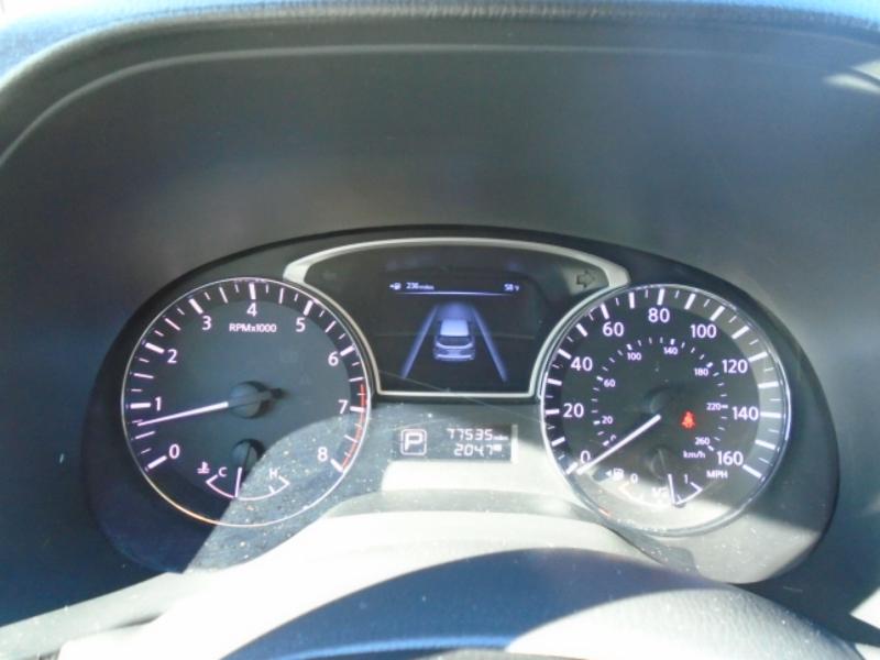 Nissan Pathfinder Platinum 2WD 2013