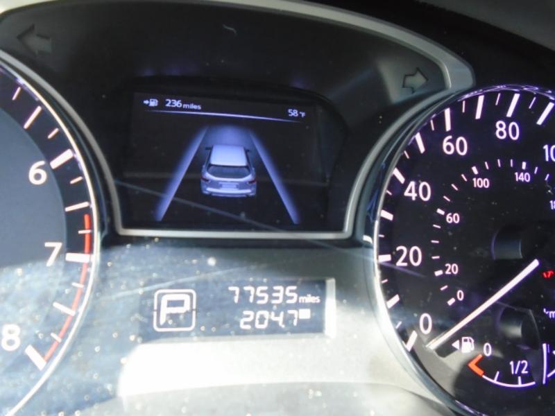 Nissan Pathfinder Platinum 2WD 2013