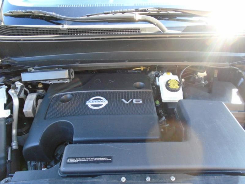 Nissan Pathfinder Platinum 2WD 2013