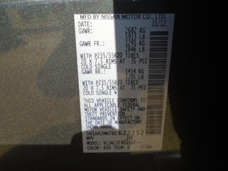 Nissan Pathfinder Platinum 2WD 2013