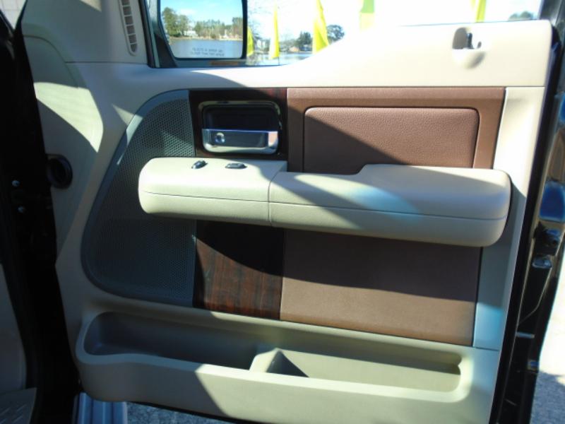 Ford F-150 XLT SuperCrew 2WD 2005