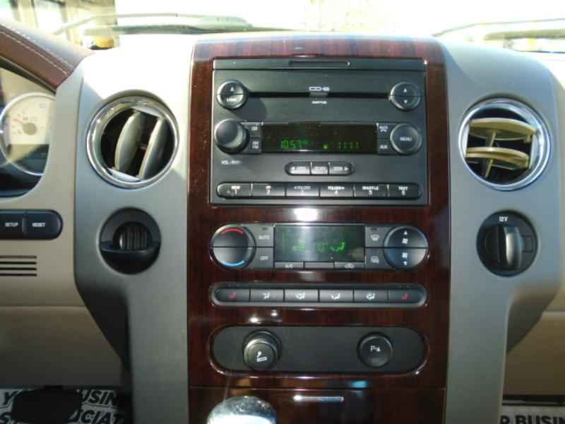 Ford F-150 XLT SuperCrew 2WD 2005