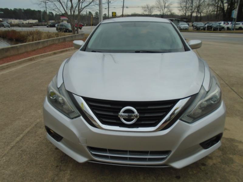 2016 Nissan Altima 2.5 SR