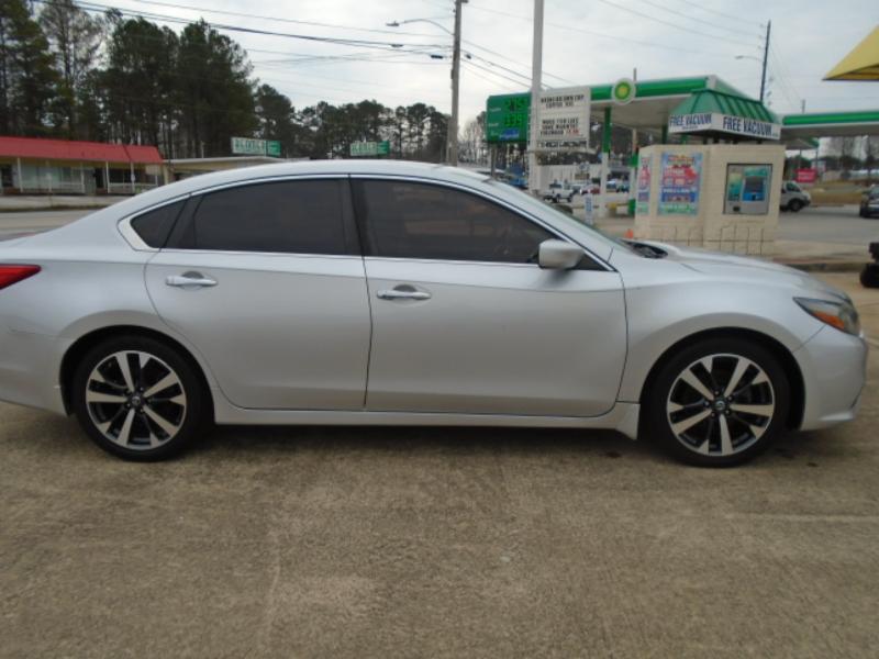 Nissan Altima 2.5 SR 2016
