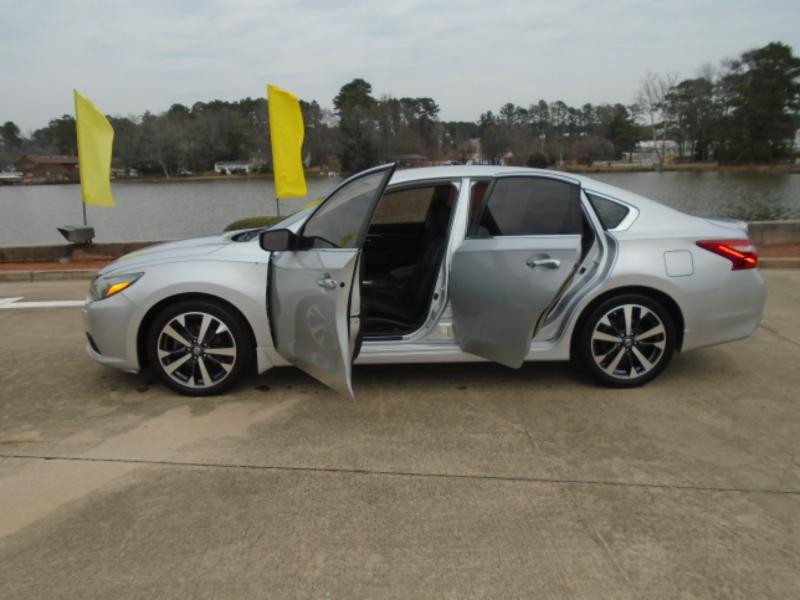 Nissan Altima 2.5 SR 2016
