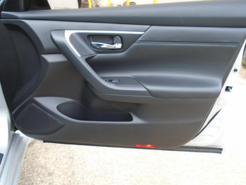 Nissan Altima 2.5 SR 2016