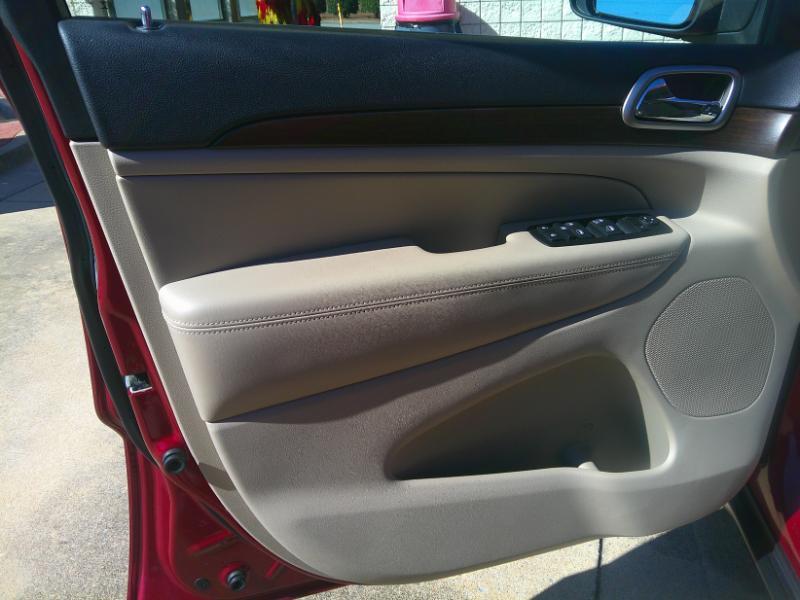 Jeep Grand Cherokee Laredo 2WD 2013