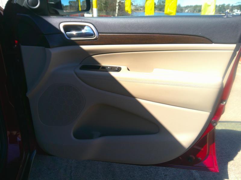 Jeep Grand Cherokee Laredo 2WD 2013