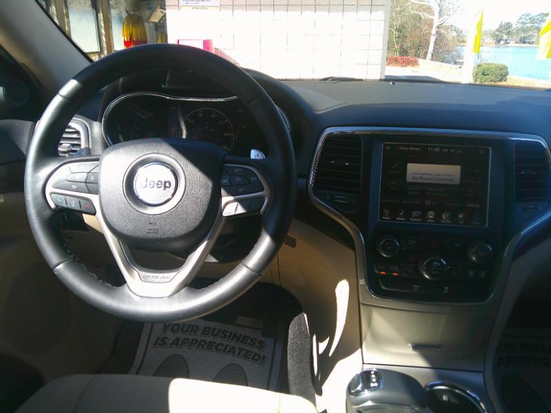 Jeep Grand Cherokee Laredo 2WD 2013