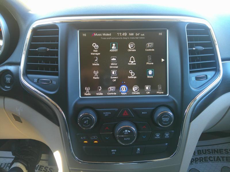 Jeep Grand Cherokee Laredo 2WD 2013