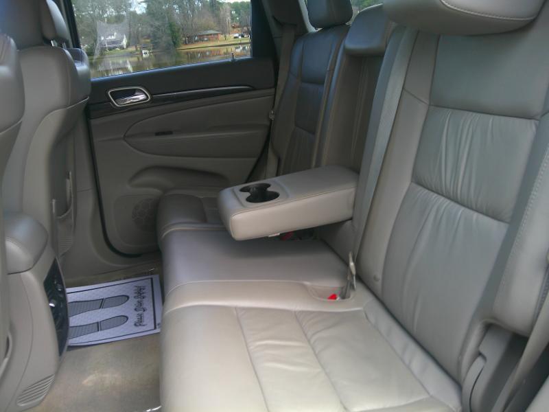 Jeep Grand Cherokee Laredo 2WD 2013