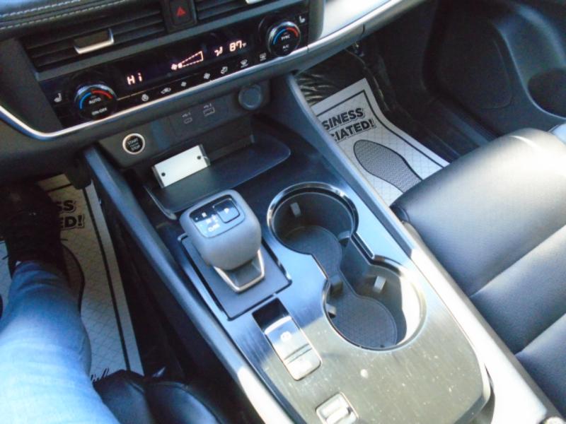 Nissan Rogue SV 2023