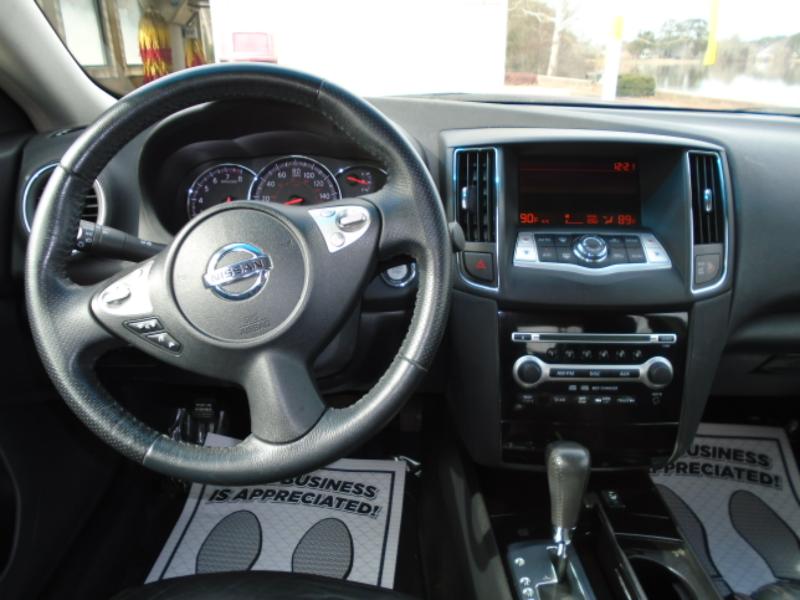 Nissan Maxima  2009