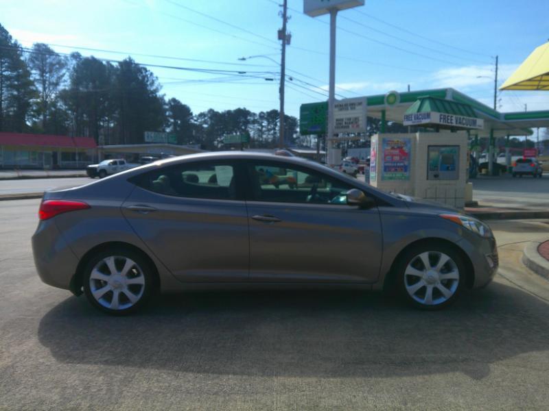 Hyundai Elantra GLS M/T 2013
