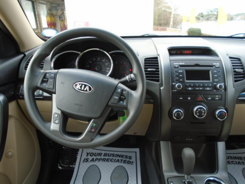 Kia Sorento LX V6 2WD 2013