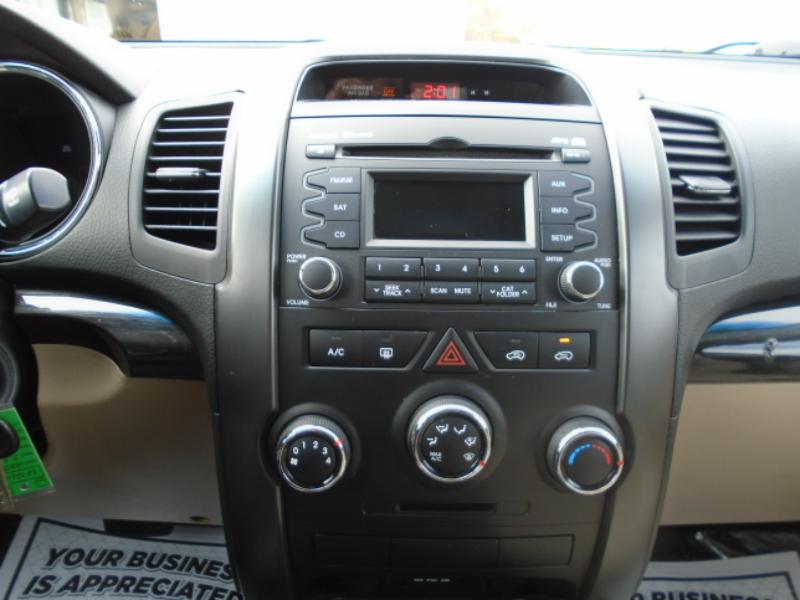 Kia Sorento LX V6 2WD 2013