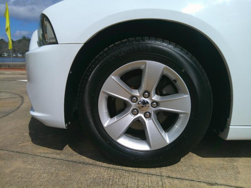 Dodge Charger SE 2014