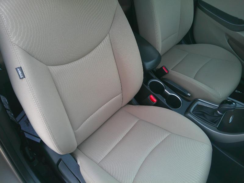 Hyundai Elantra SE 6AT 2016