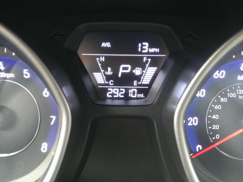 Hyundai Elantra SE 6AT 2016