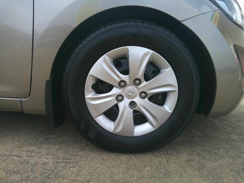 Hyundai Elantra SE 6AT 2016