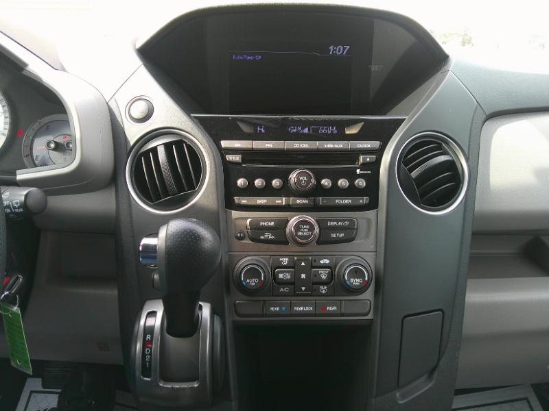 Honda Pilot LX 2WD 5-Spd AT 2013