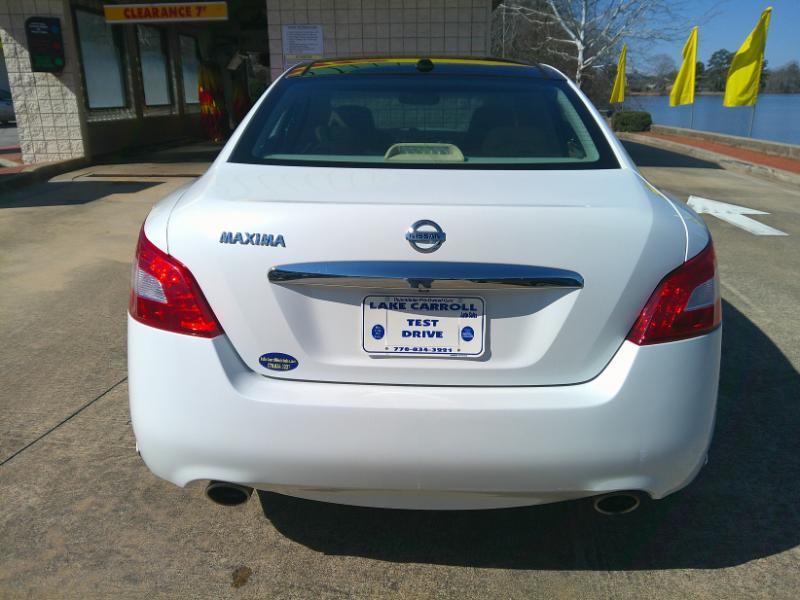 Nissan Maxima SV 2011