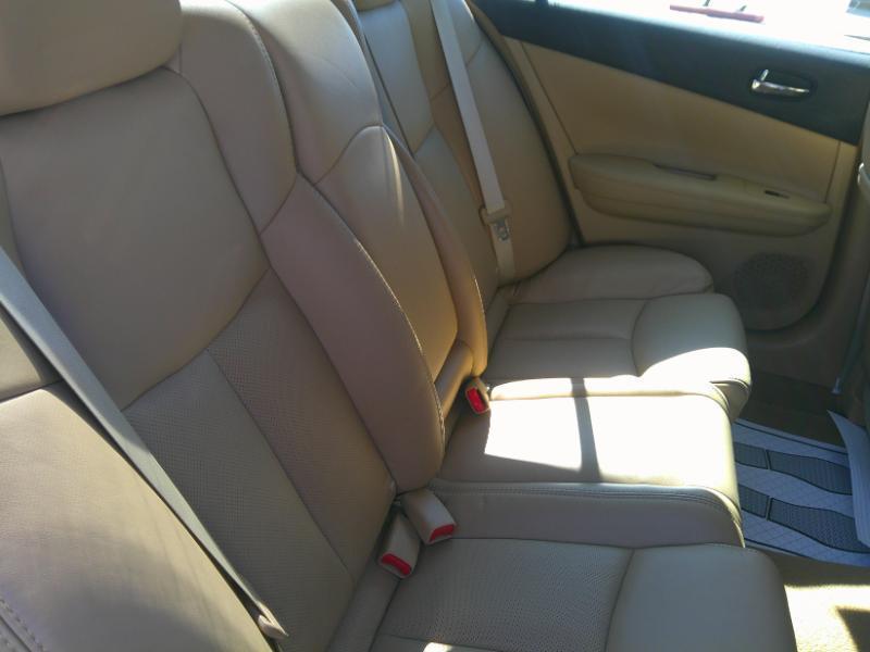 Nissan Maxima SV 2011