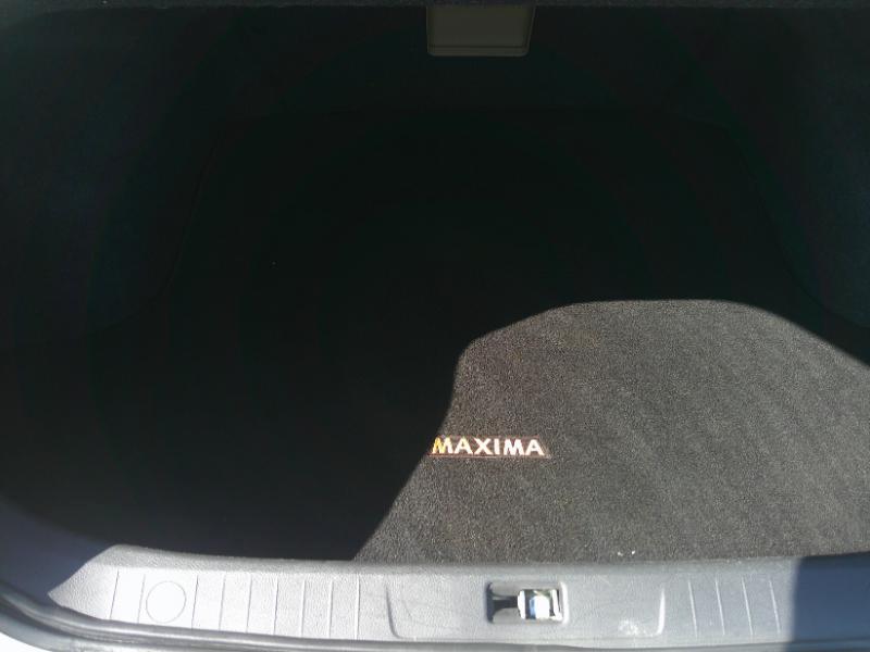 Nissan Maxima SV 2011