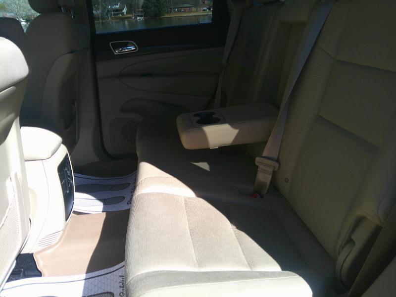 Jeep Grand Cherokee Laredo 2WD 2015