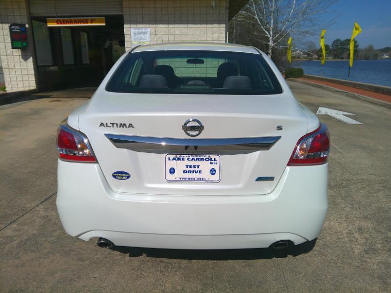 Nissan Altima 2.5 S 2013