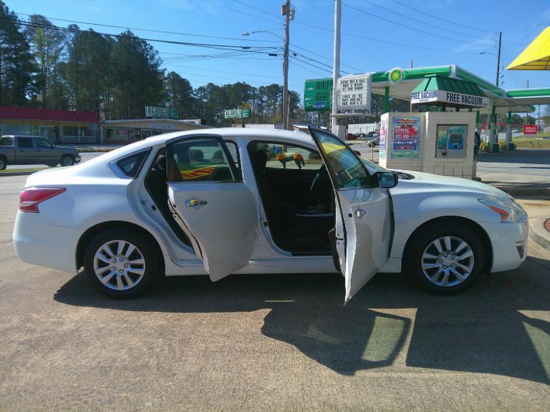 Nissan Altima 2.5 S 2013