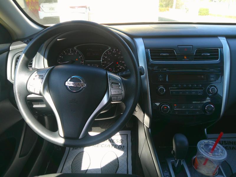 Nissan Altima 2.5 S 2013