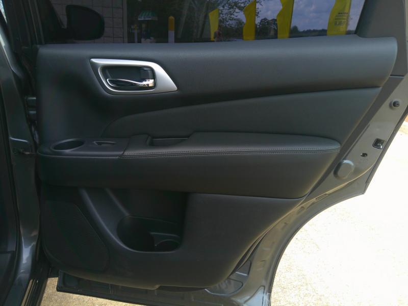 Nissan Pathfinder S 2WD 2015