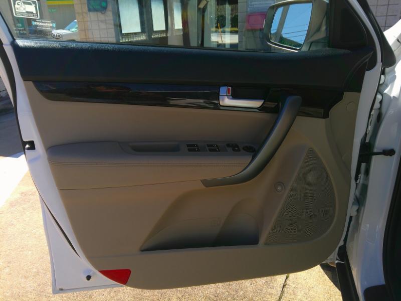 Kia Sorento LX 2WD 2014