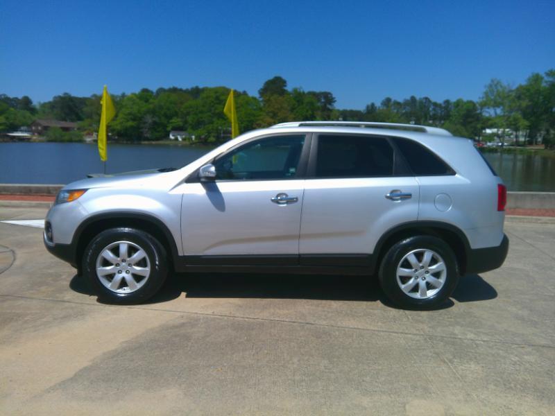 Kia Sorento LX 2WD 2011