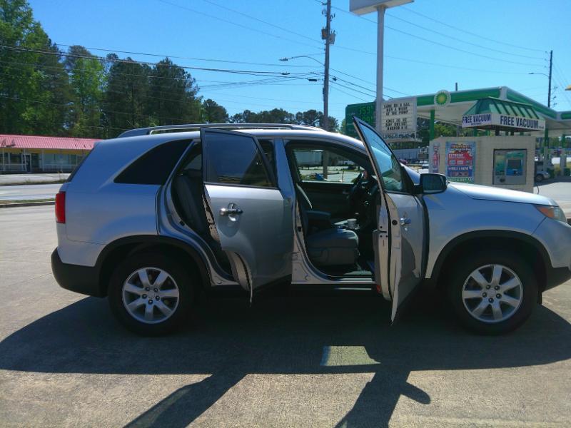 Kia Sorento LX 2WD 2011