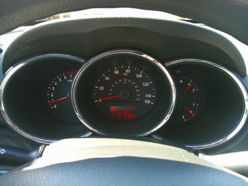 Kia Sorento LX 2WD 2011