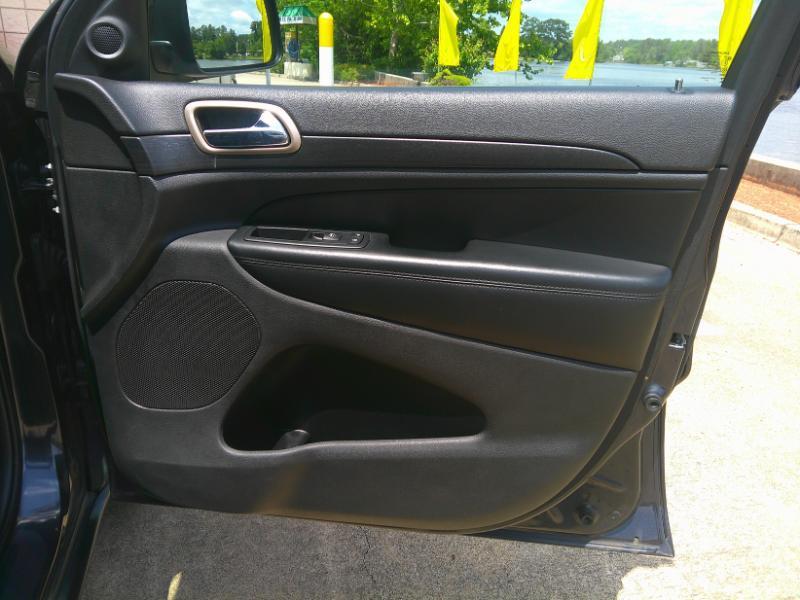 Jeep Grand Cherokee Laredo 2WD 2015
