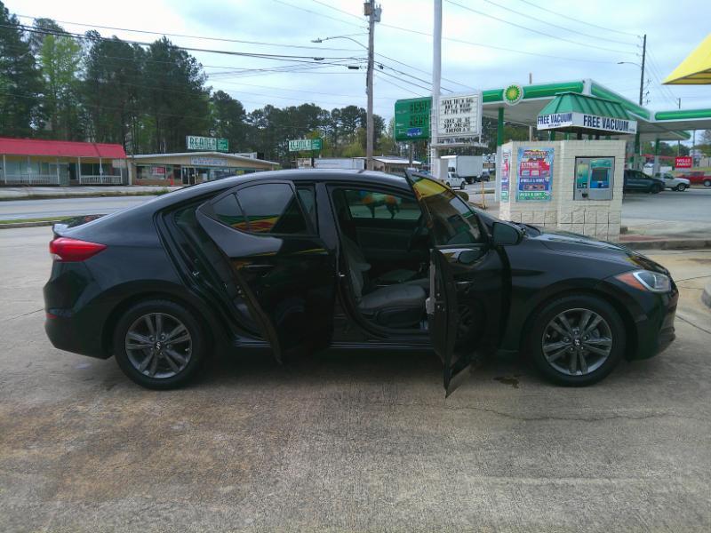 Hyundai Elantra Value Edition 6A 2017