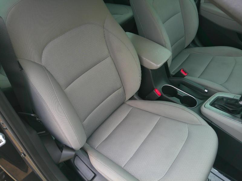 Hyundai Elantra Value Edition 6A 2017