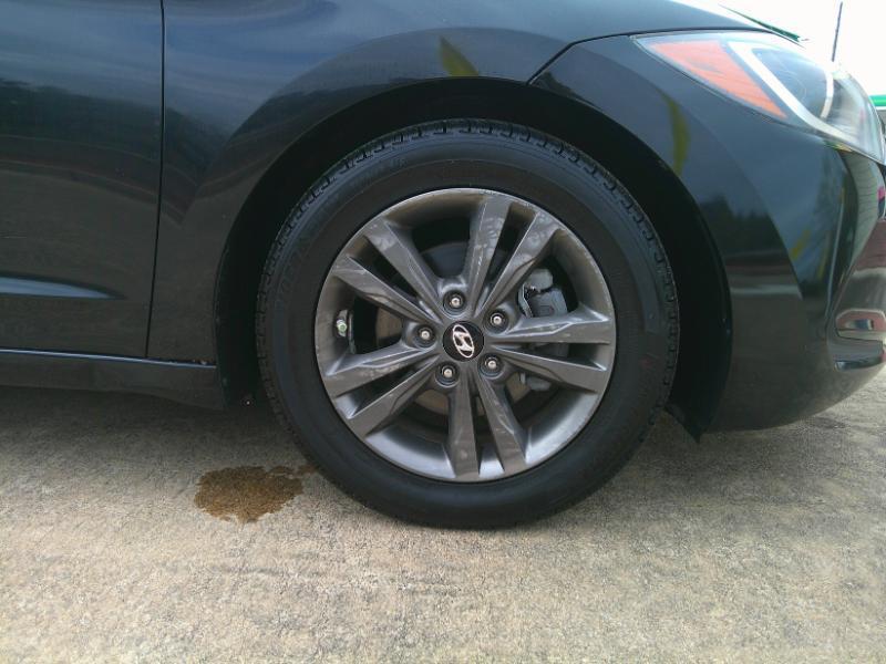 Hyundai Elantra Value Edition 6A 2017