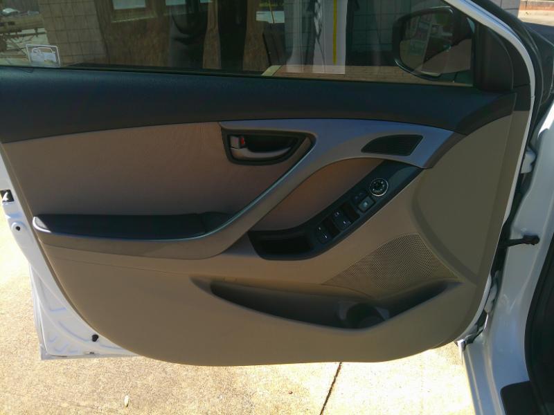 Hyundai Elantra GLS M/T 2014