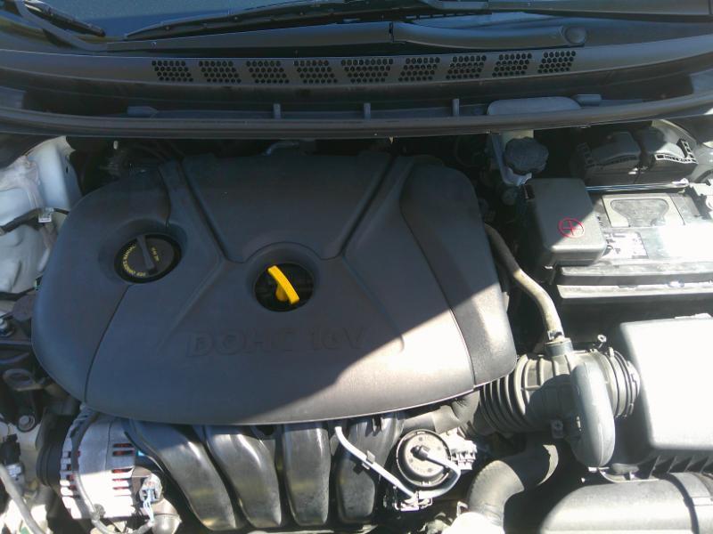 Hyundai Elantra GLS M/T 2014